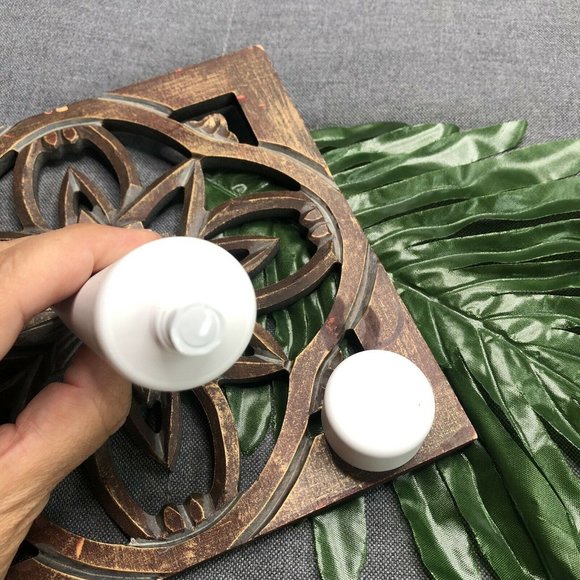 YONKA Paris Age Defense Pamplemousse Protective Normal Oily Skin 1.73 oz - Picture 10 of 11